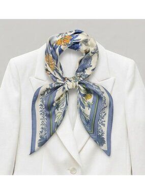✨Elegant Blue Floral Silky Square Scarf Beige Blue Luxury Neck Accessory Fashion